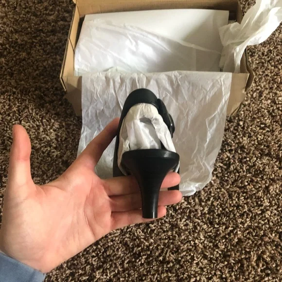 Clarks Heels Black Size 7 1/2 - Picture 4 of 7